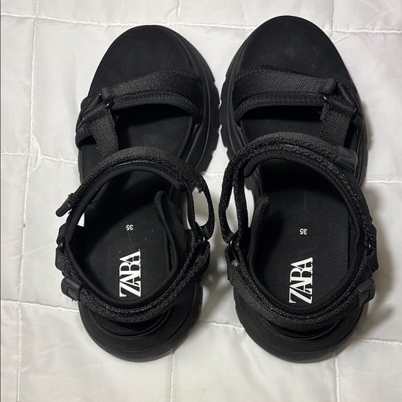 Zara Black Sport Lug Heel Sandals - Picture 4 of 9